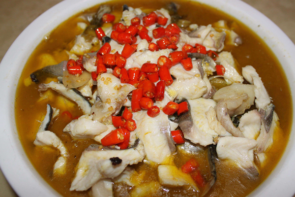 阿強(qiáng)家的酸菜魚(yú)你一定吃過(guò)，但你知不知道她為何只選路邊開(kāi)店？