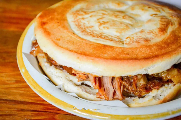 第一次吃西安肉夾饃，如何偽裝成老桿？