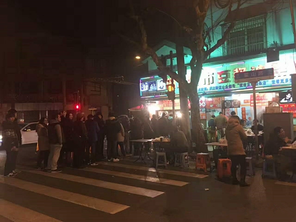 把豆?jié){油條做成夜宵，外賣(mài)月銷(xiāo)破百萬(wàn)，他已經(jīng)做了7年的網(wǎng)紅