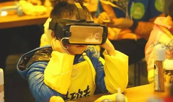 餐企搭上VR順風(fēng)車，如何在營銷等層面多維度創(chuàng)新？