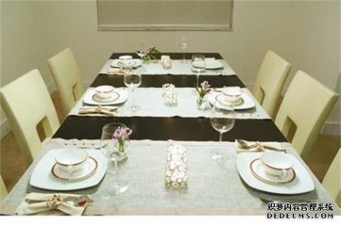 西餐廳餐桌椅保養(yǎng)的幾點小技巧