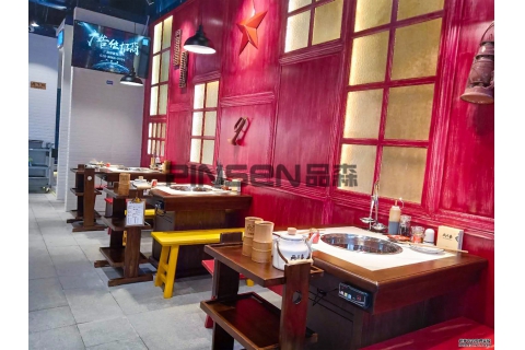 工廠直銷無煙火鍋桌燒烤桌怎么樣？找火鍋桌椅生產(chǎn)廠家購買有什么優(yōu)勢？